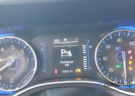 2024 Chrysler Voyager Lx z USA, uszkodzony, nr VIN 2C4RC1CG2RR146836